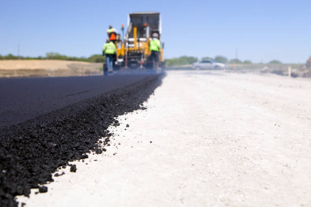 Best Local Driveway Pavers  in Huntland, TN